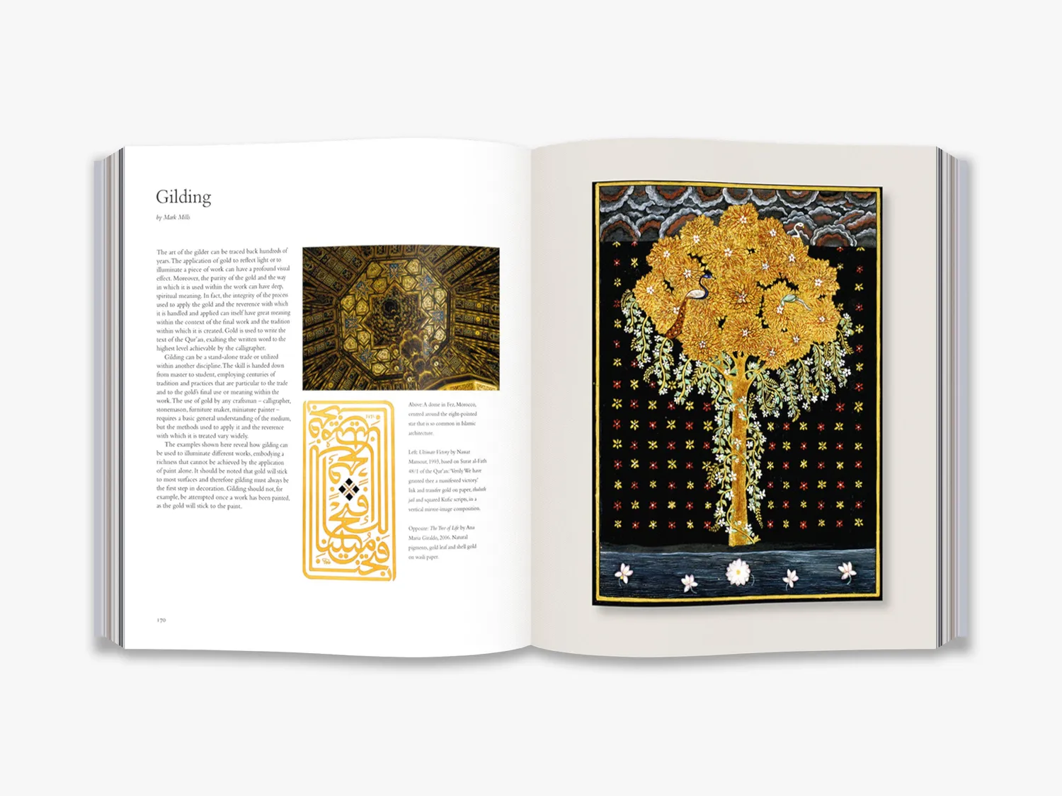 Thames & Hudson Arts & Crafts of the Islamic Lands fagbog