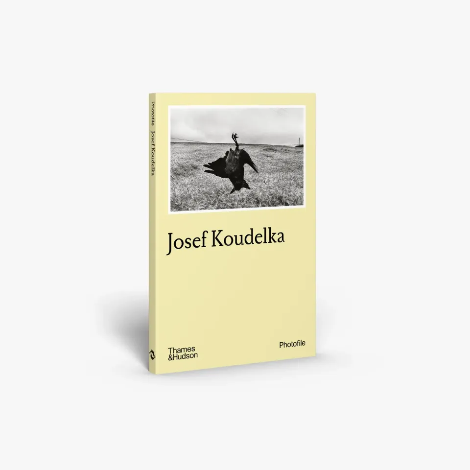 Thames & Hudson Photofile Josef Koudelka fotobog sort-hvid