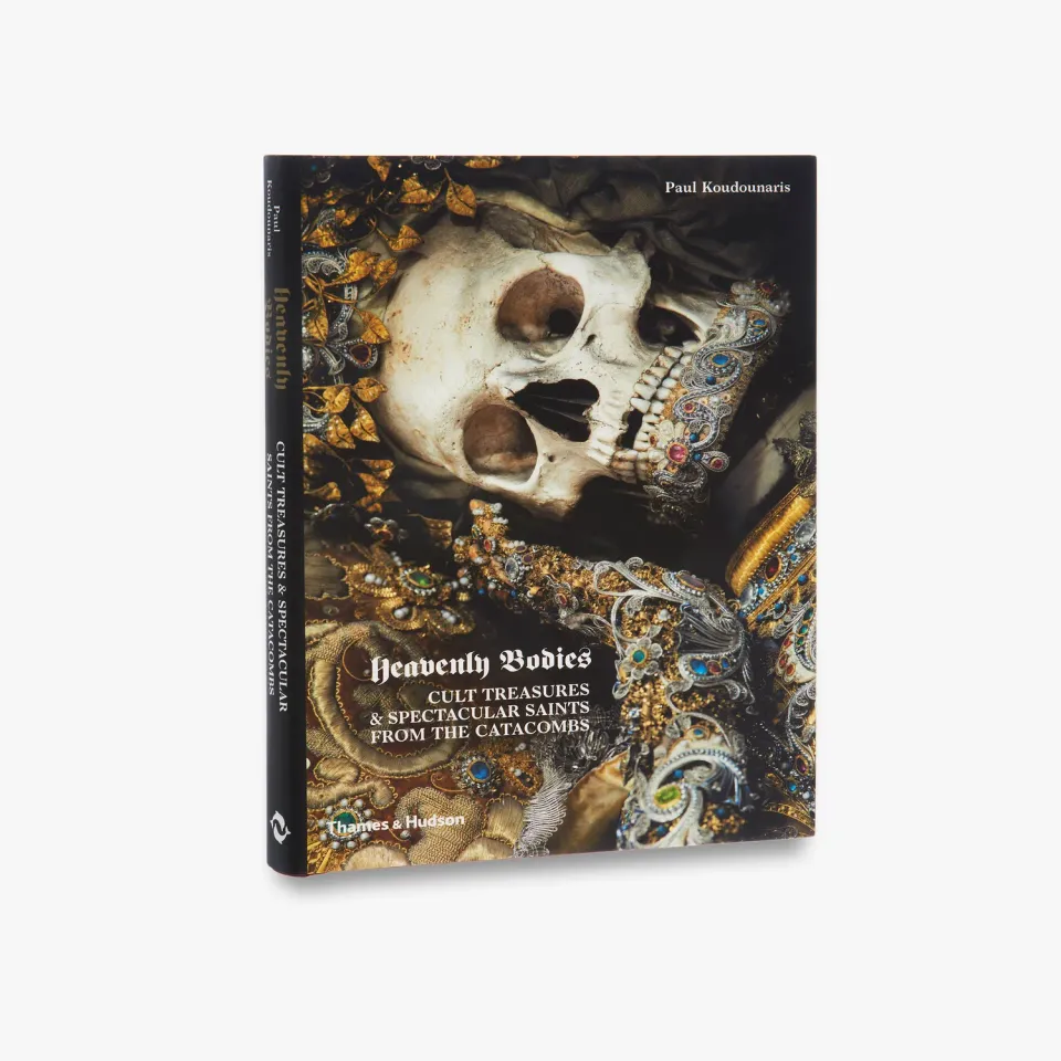 Thames & Hudson Heavenly Bodies fotobog relikvier