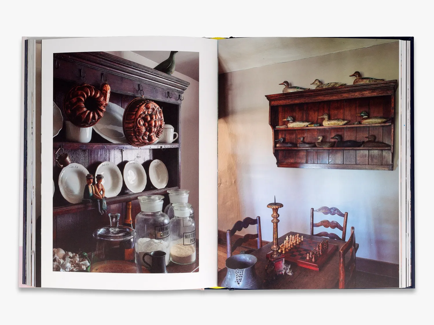 Thames & Hudson The Kitchen Dresser interiørbog om køkken