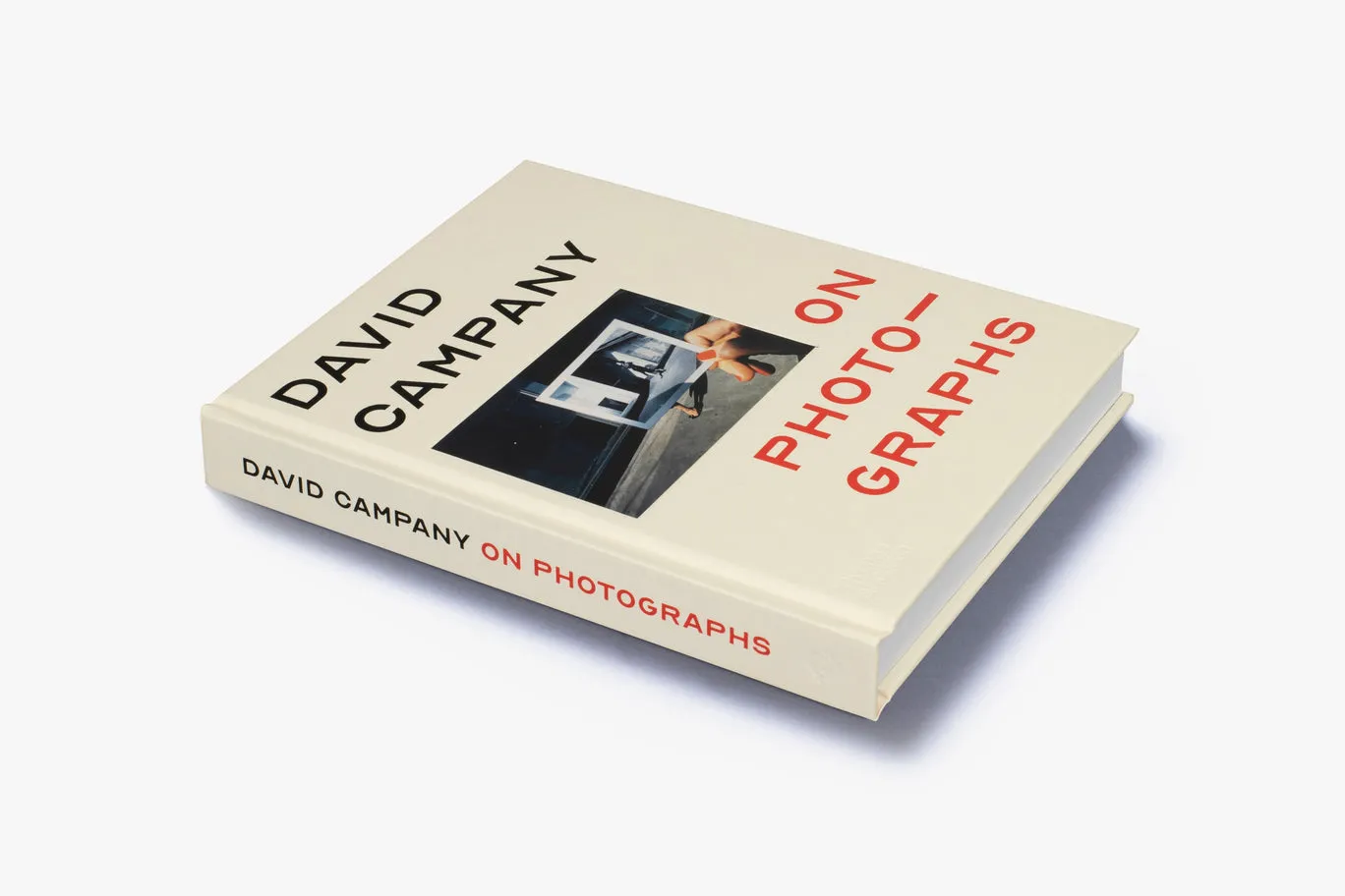Thames & Hudson On Photographs signeret bog fotohistorie