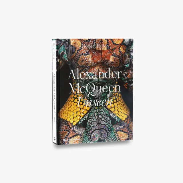 Thames & Hudson Alexander McQueen Unseen modebog