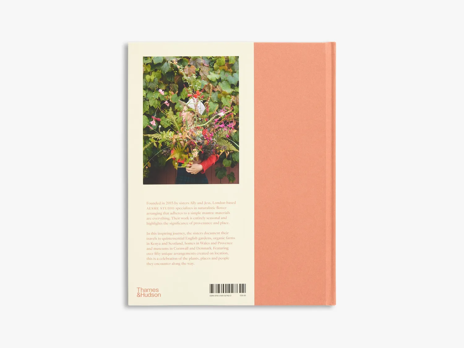 Thames & Hudson Naturalistic Flowers blomsterbog sæson