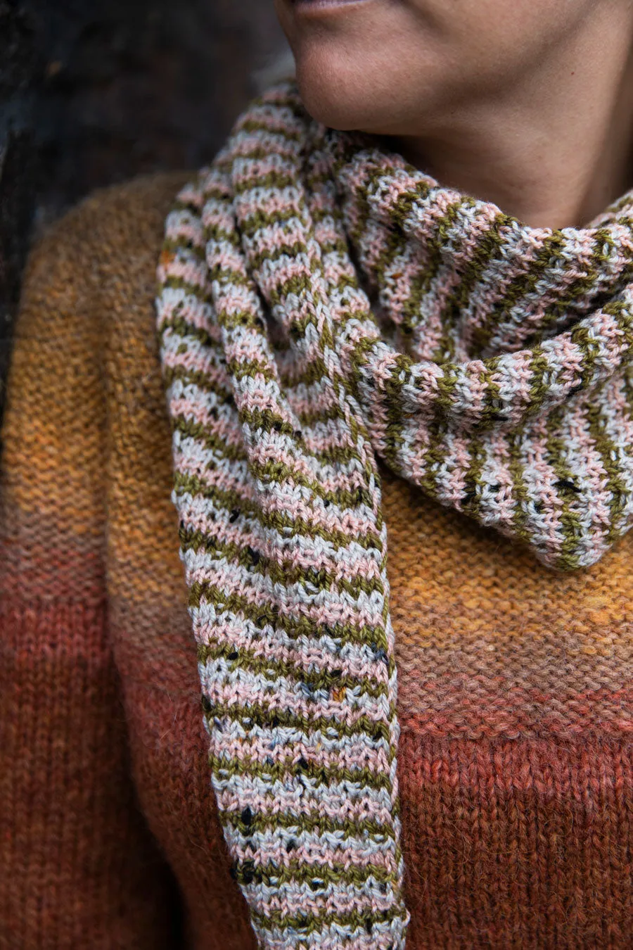 Laine 52 Weeks of Scrap Yarn strikkebog indbundet restegarn