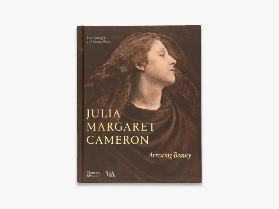 Thames & Hudson Julia Margaret Cameron Arresting Beauty fotobog V&A