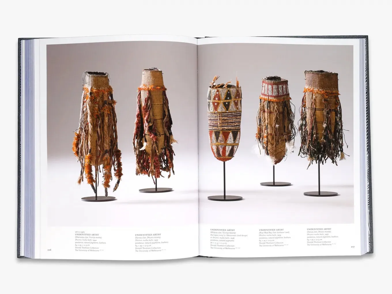 65,000 Years: A Short History of Australian Art fagbog illustreret
