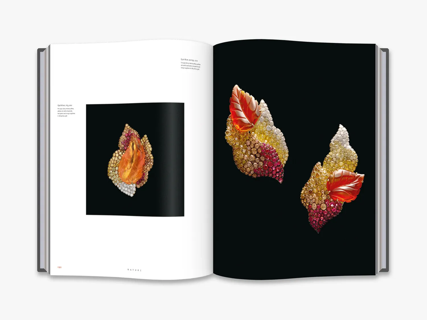 Thames & Hudson Carnet by Michelle Ong smykkebog