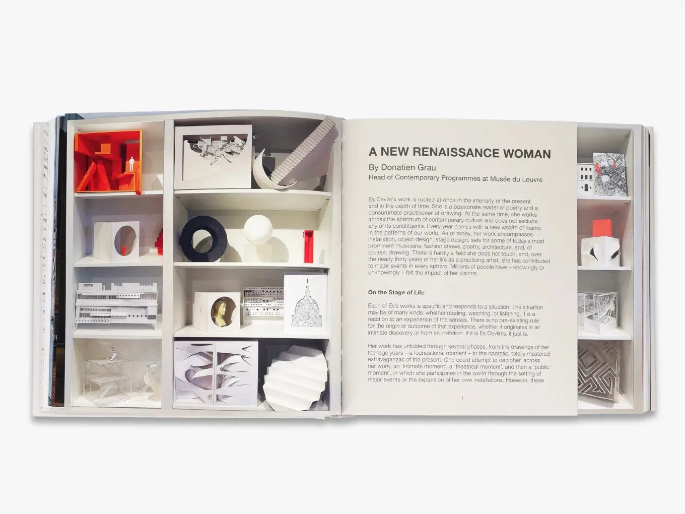 Thames & Hudson An Atlas of Es Devlin designguide stor
