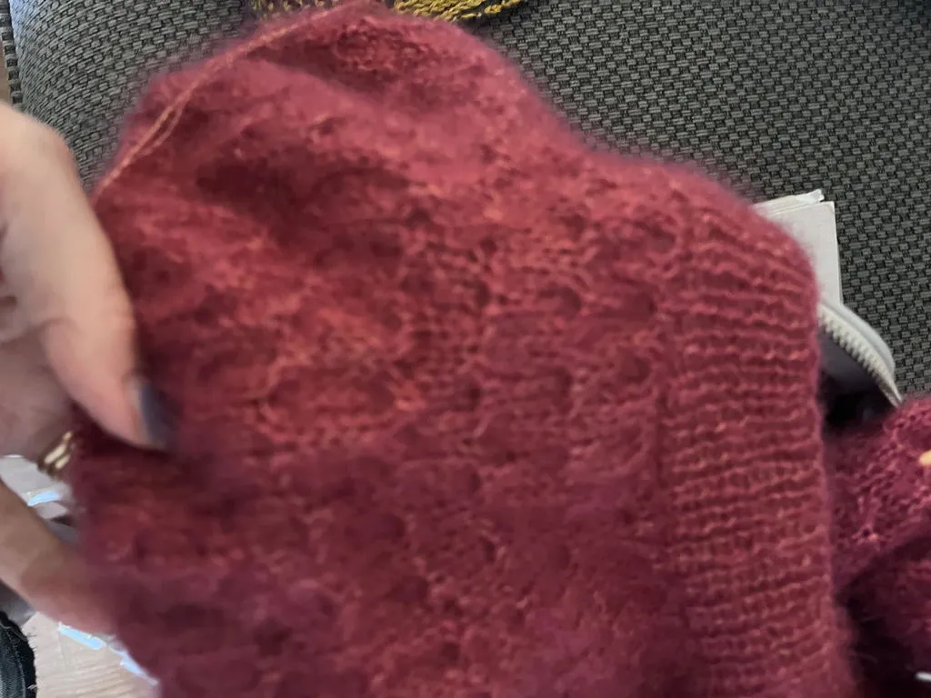 Laine 52 Weeks of Sweaters strikkebog indbundet 52 opskrifter