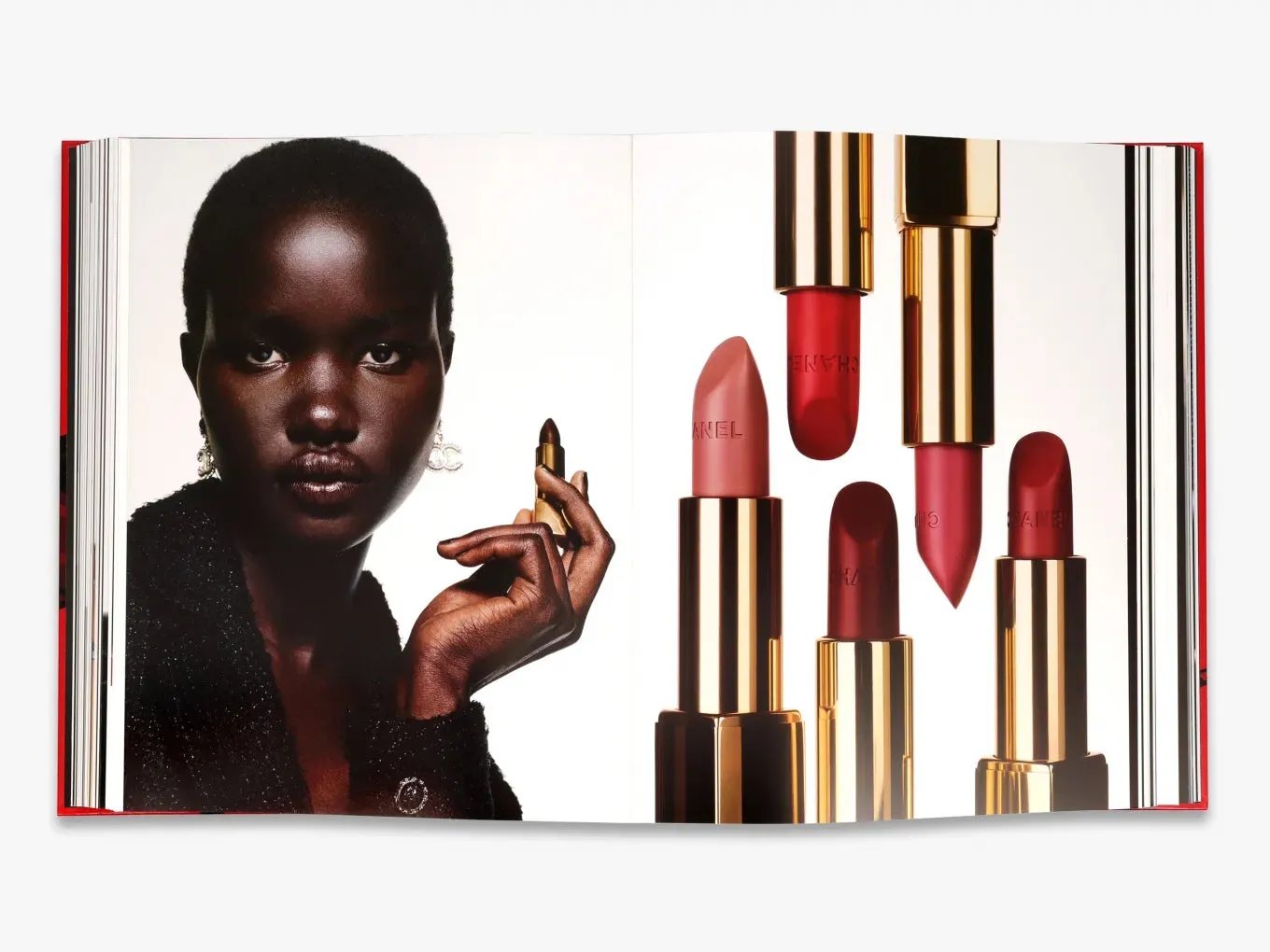 Thames & Hudson Chanel The Allure of Makeup bog – makeuphistorie