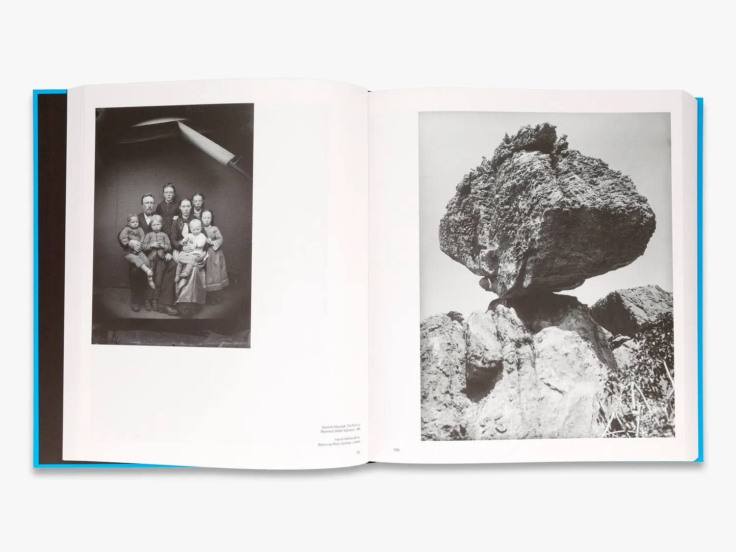 Thames & Hudson A World History of Women Photographers fotobog
