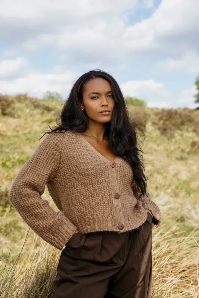 Laine Haworth cardigan strikkekit afslappet pasform