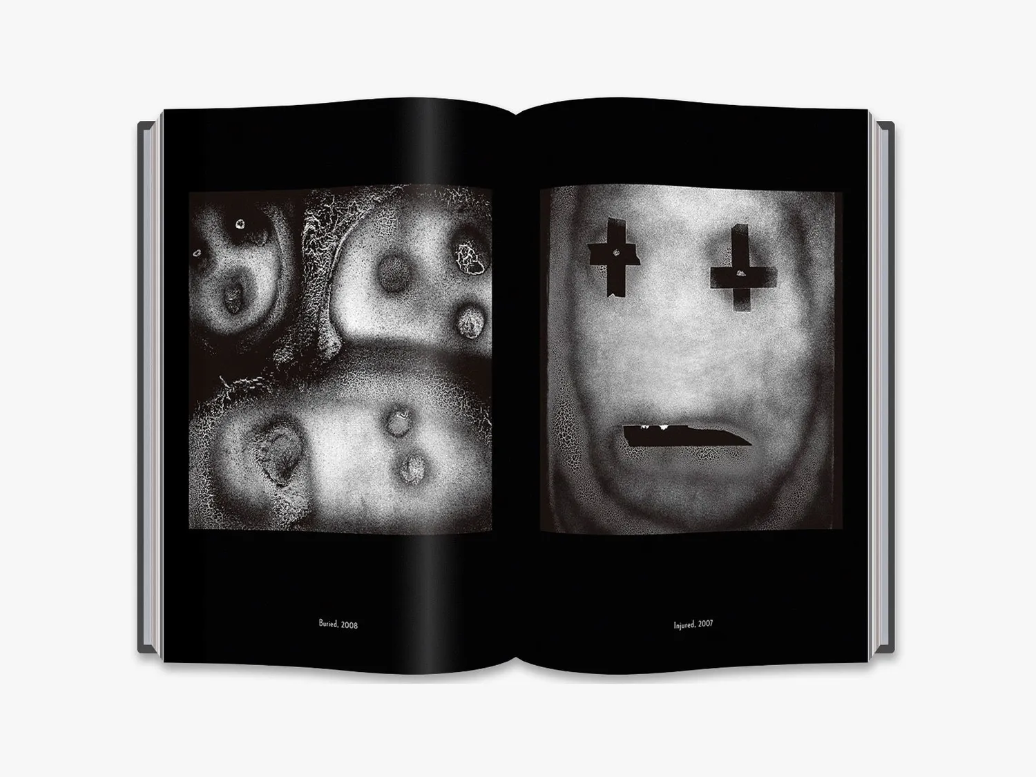 Thames & Hudson The Theatre of Apparitions fotobog – Roger Ballen